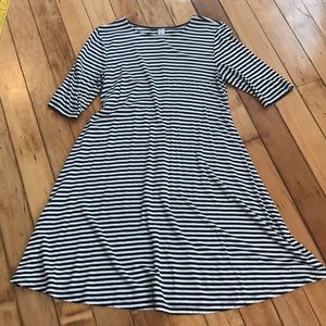 Striped swing dress with 1/2 sleeves